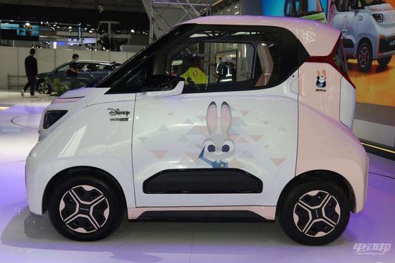 HongGuang Nano Wuling City Car Mini 3 Door 2 Seater Hatchback 100km/h