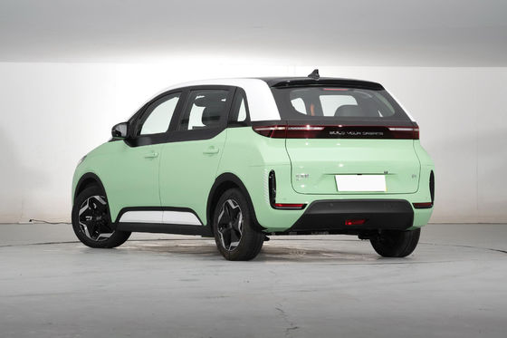 D1 BYD New Energy Vehicles 418KM Durable Electric EV Car MPV Version