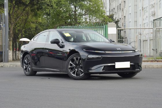 Xpeng P7 EV Electric Car Auto Electric 4 Wheel Mid Size Electric Vehicles 586 KM