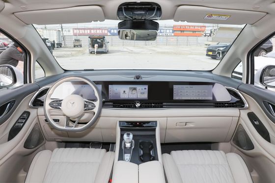 475KM 7 Seats Compact MPV Car New Energy Max Speed 200KM/H For Family
