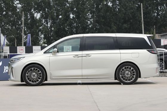 Voyah Dreamer MPV Electric Car Luxury New Energy Left Hand Drive Vehicles