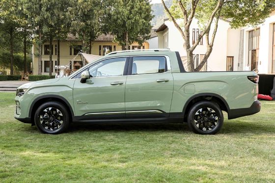 Sports Pickup EV Car 400km Left Hand Geely Radar RD6 Electric Vehicle For Transport