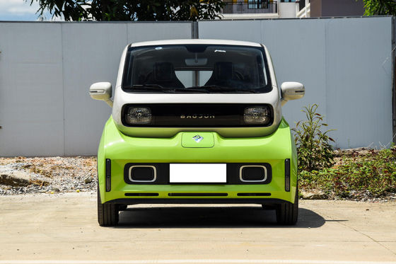 Battery Operated Electric Vehicle BAOJUN KIWI Mini Ev Car 3 Door 4 Seat Hatchback New Energy