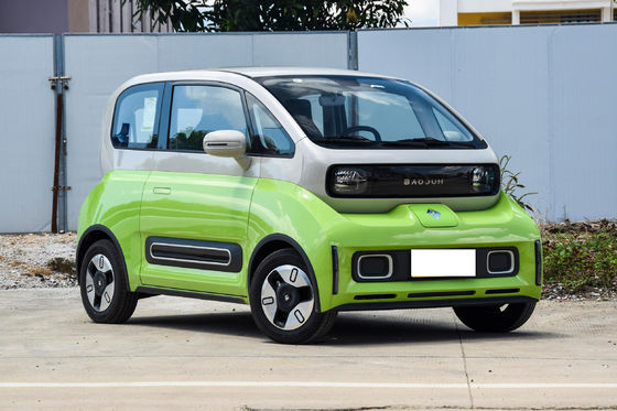Battery Operated Electric Vehicle BAOJUN KIWI Mini Ev Car 3 Door 4 Seat Hatchback New Energy