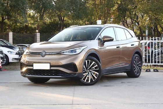 High Speed Electric Vehicle With 3 Curb Weight And 60 KWh Battery Capacity