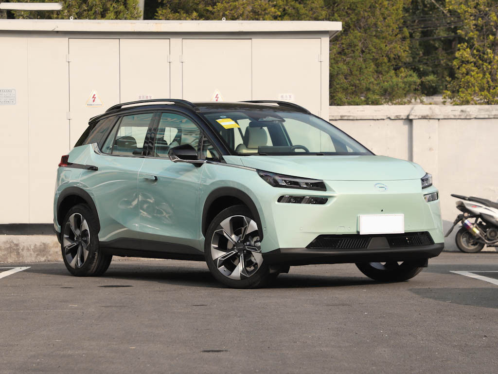 High Speed 70KW Automotive Electric Vehicles 410KM EV Car AION V Plus For Adults