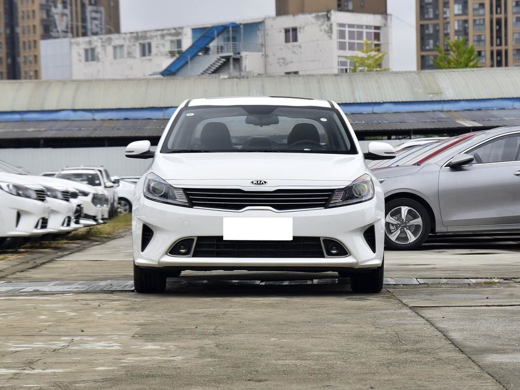 KIA FORTE Compact Car 1.6L 123 Horsepower L4 Fuel Sedan 4 Door 5 Seat Adult Gasoline Sedan Car