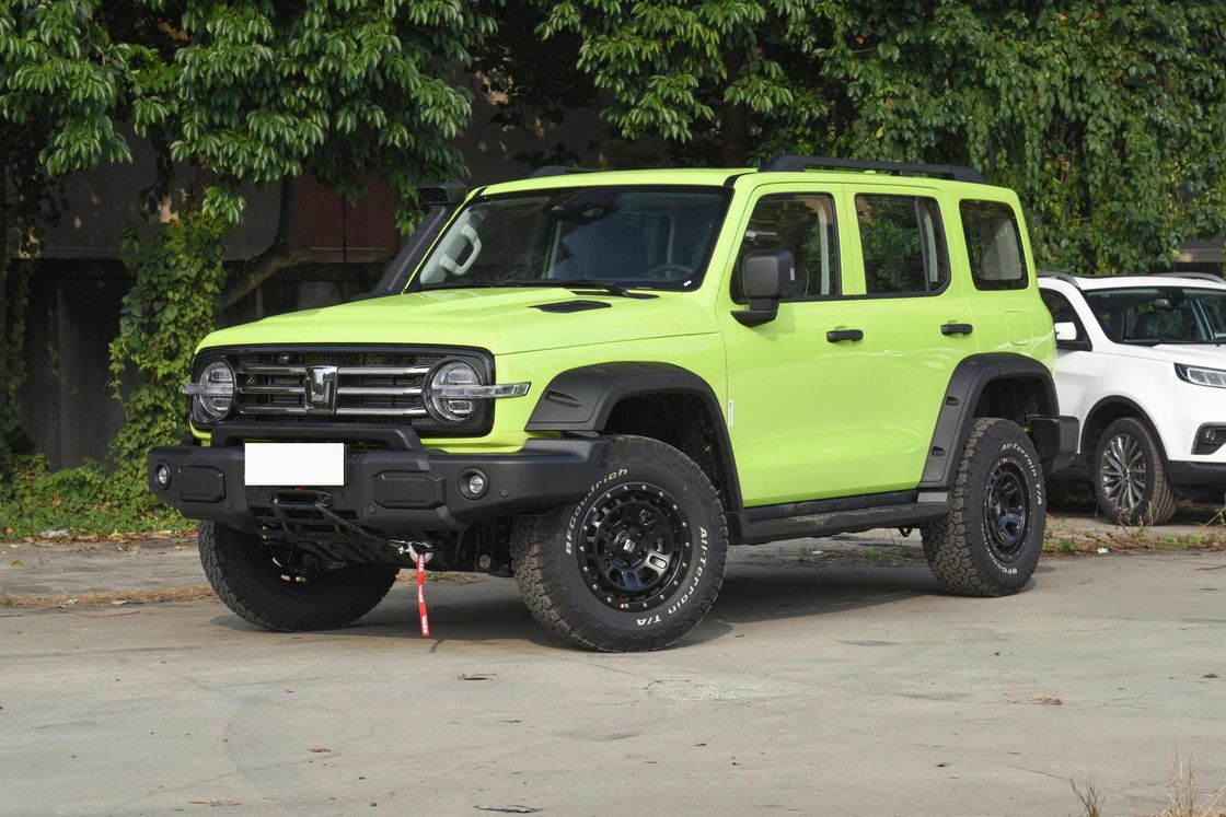 Tank 300 2110kg 1.5t Length 4760mm Mileage 25Mpg Truck
